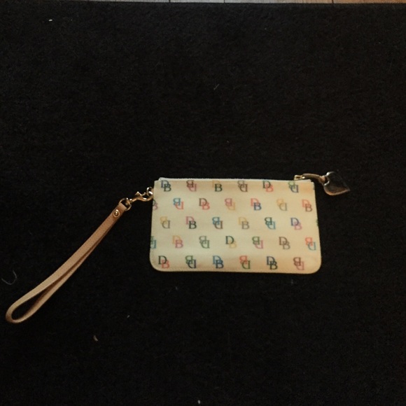 Dooney & Bourke wristlet