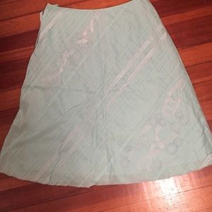 Beautiful baby blue skirt size 4
