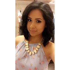 Meet your Posher, Juana