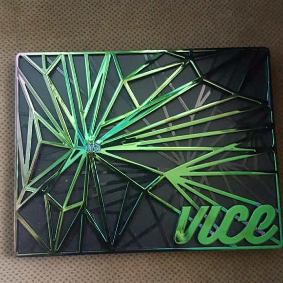 Urban Decay Vice 4