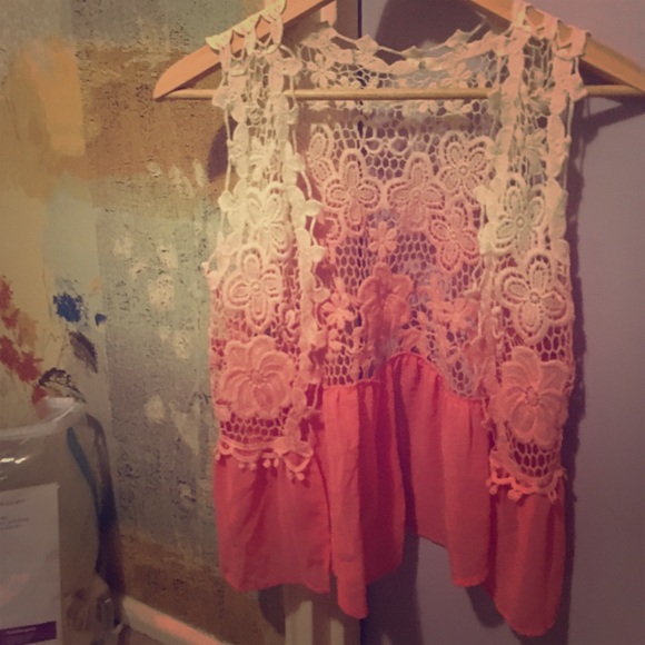 Pink ombré Chrochet vest