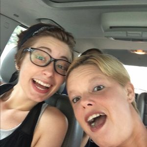 Meet your Posher, Anita