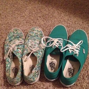 Vans bundle (2 pairs)
