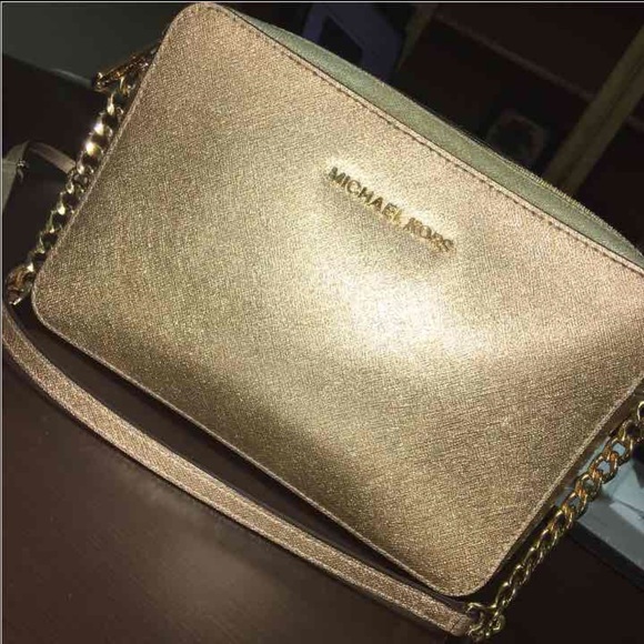 ❌SOLD❌ Michael Kors Pale Gold Crossbody