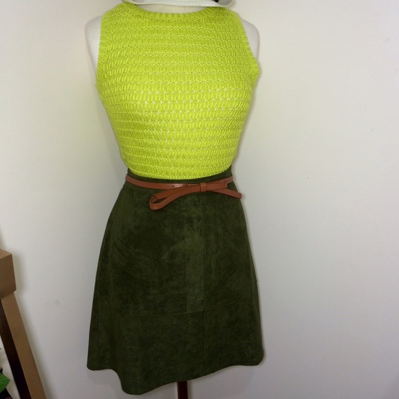 The knit sweater top is for sale.🌼💚 - Picture 3 of 4