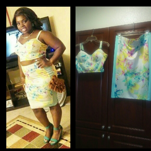 Fitted skirt/ Half shirt