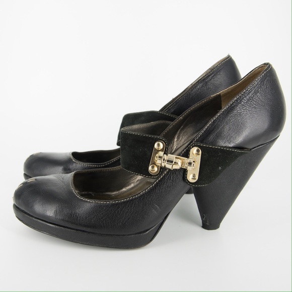Black heels / Mary Janes with gold buckle detail