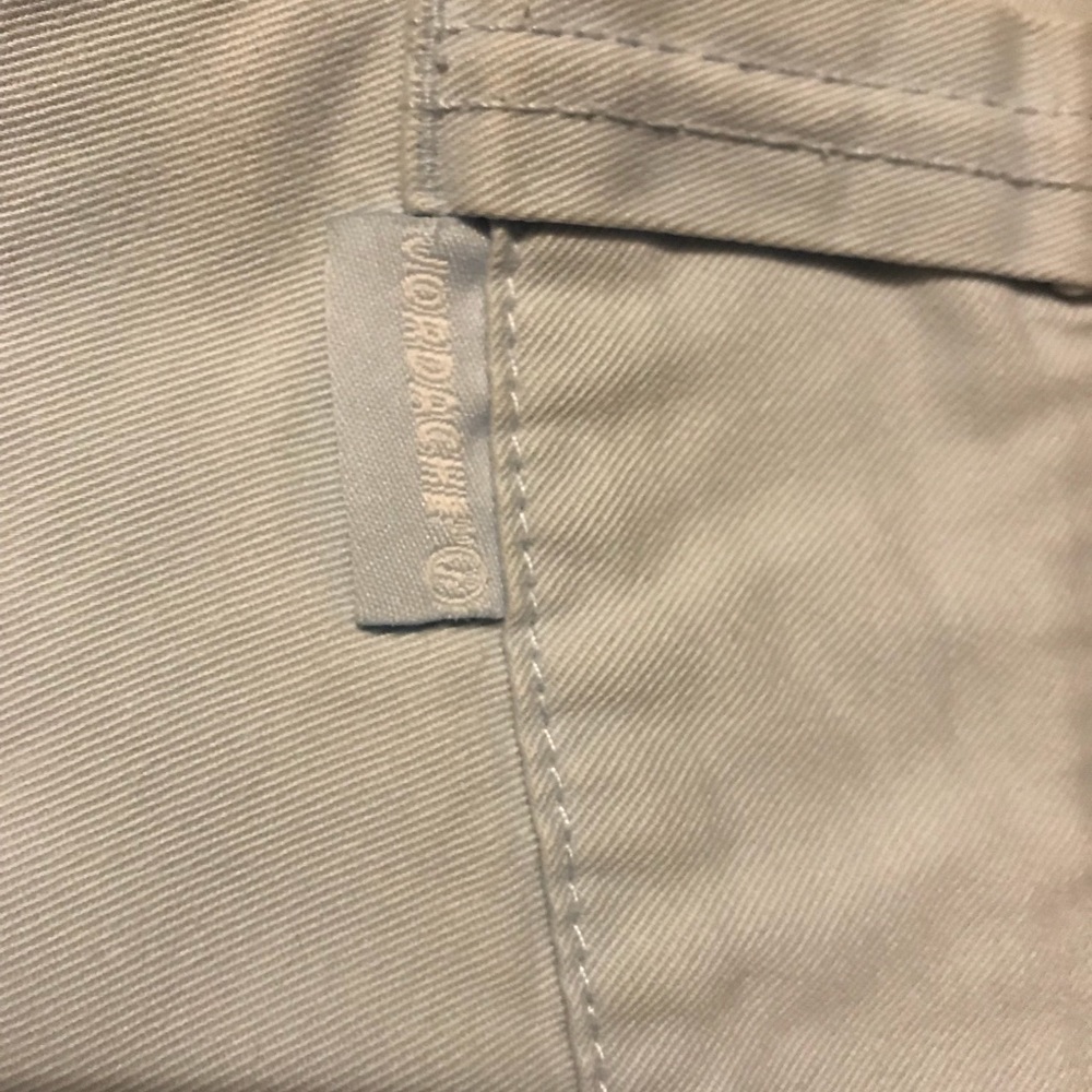 Shorts - Picture 3 of 4