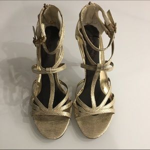 Gold strappy dress heel