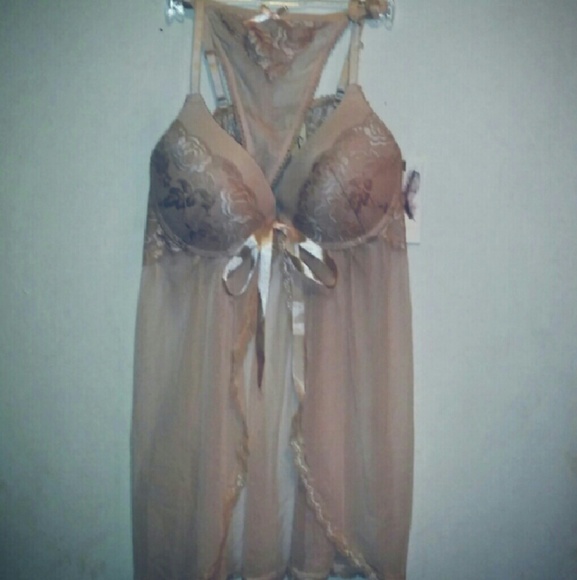 Jessica Simpson Flyaway Babydoll
