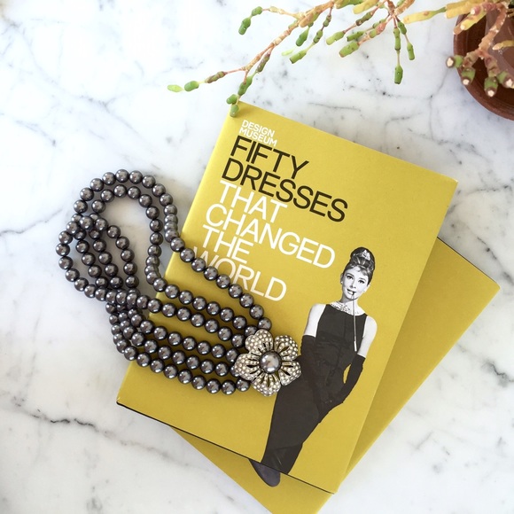 Grey Pearl and Flower Chocker Necklace Silver
