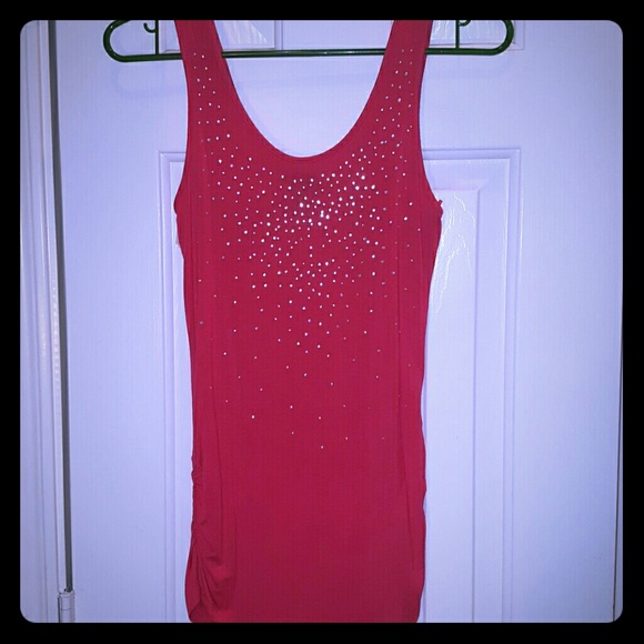 👑 3/$12 NWOT Red rhinestone tank top sz sm