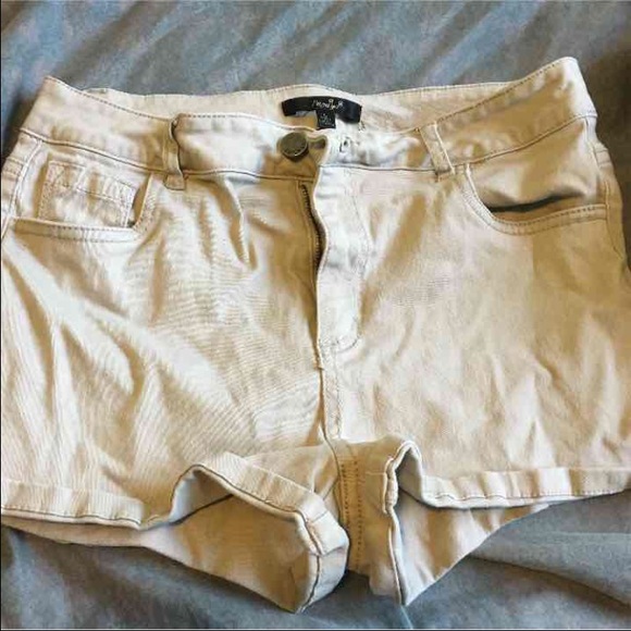 Khaki shorts