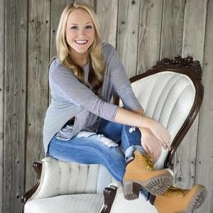 Meet your Posher, Bayley