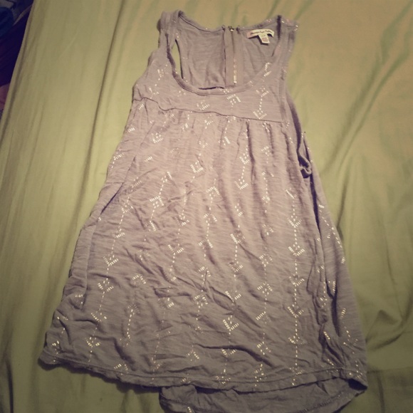 Gray tank top