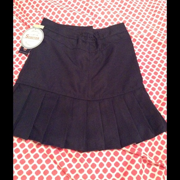 Uniform skirt - Picture 3 of 3