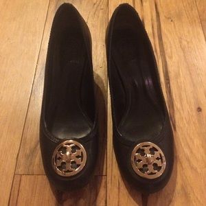 Tory Burch pumps