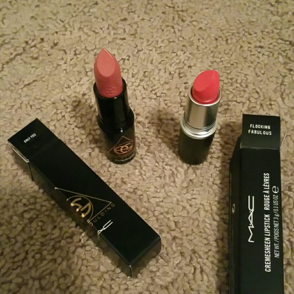 authentic Discontinued mac gossimer wing lipstick - Picture 3 of 3