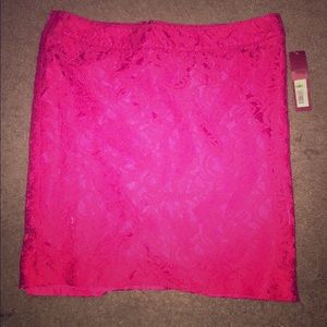 *NWT* fuchsia lace skirt with silk lining
