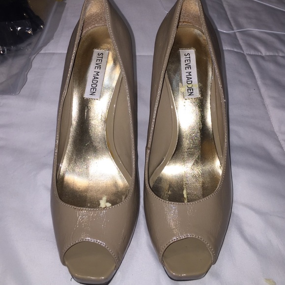 steve madden nude pumps