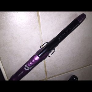 Andi's Ceramic 1 inch Curling Iron