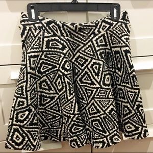 Zara Printed Black and White Skirt