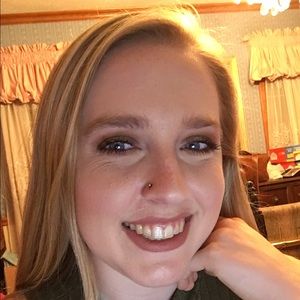 Meet your Posher, Michaila