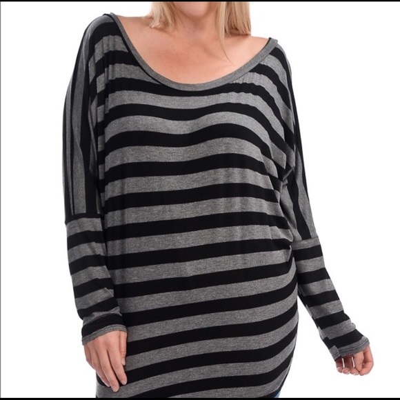 Striped top💕 - Picture 2 of 4