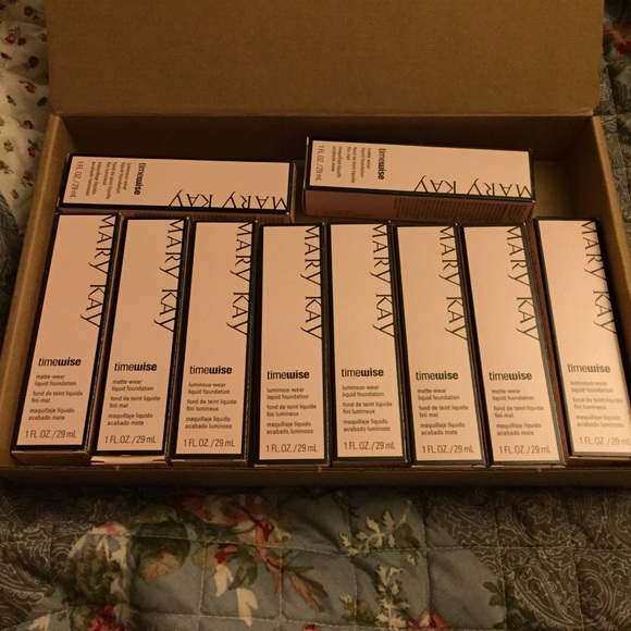 Mary Kay foundation bundle