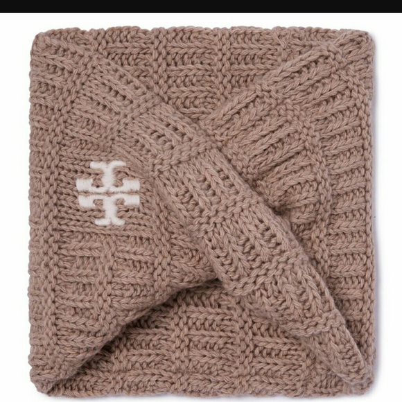 Tory Burch Accessories - Brand new authentic tory burch infinity scarf