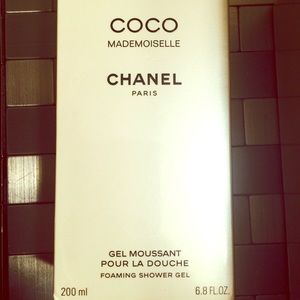 Coco Chanel Mademoiselle shower gel