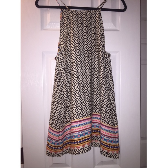 NWOT Navy geometric spaghetti stripped tunic !