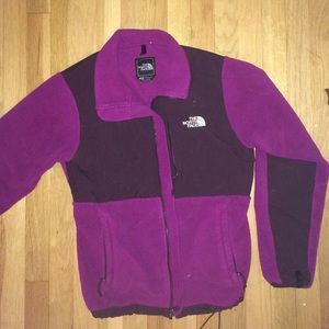 LIMMITED EDITION plum Denali North Face jacket