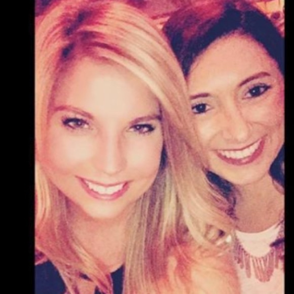 Meet your Posher, Taylor - Picture 1 of 1