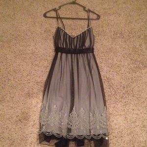 Black/white formal dress