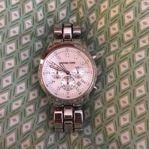 Michael Kors / Silver Watch