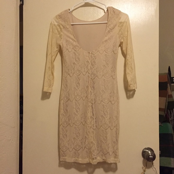 🛑SOLD🛑 Cream Lace Pins & Needles Dress XS - Picture 2 of 3