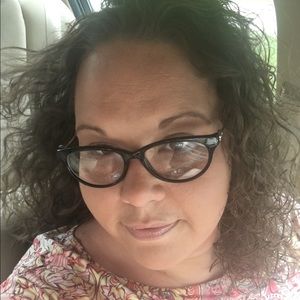 Meet your Posher, Candace