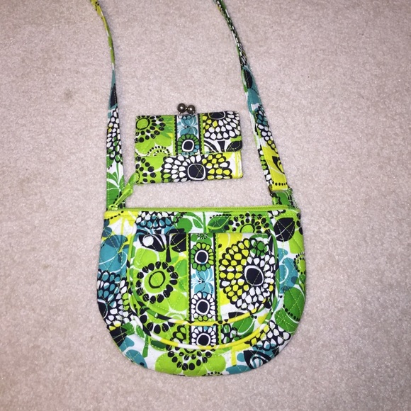 Vera Bradley matching Crossbody and wallet - Picture 1 of 4