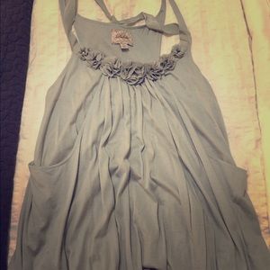 Grey blouse, anthropology