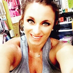 Meet your Posher, Pam