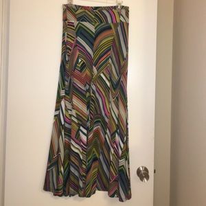 VeronicaM. Geometric maxi skirt.