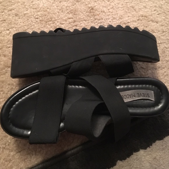 Steve Madden Flatform Sandals