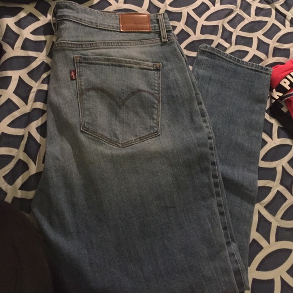Levis Jeans