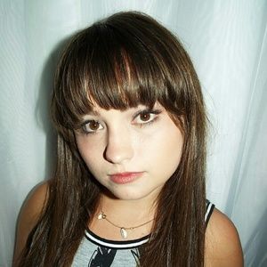 Meet your Posher, Elena