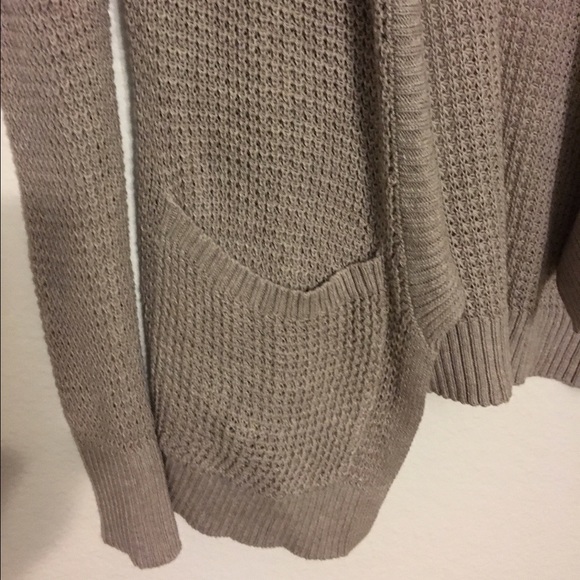 ✨EXPRESS KNIT CARDIGAN NWT✨ - Picture 2 of 3