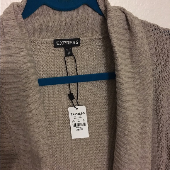 ✨EXPRESS KNIT CARDIGAN NWT✨ - Picture 3 of 3