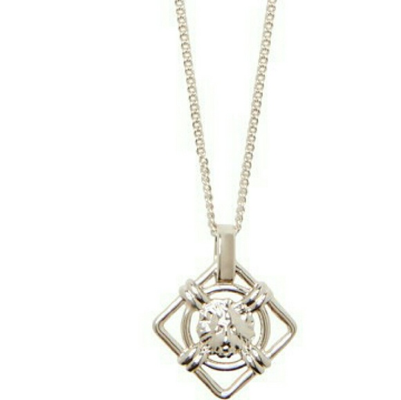 Versus  Versace 	Lion Pendant Necklace Unisex - Picture 2 of 2