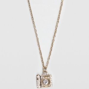 Camera Necklace 📷