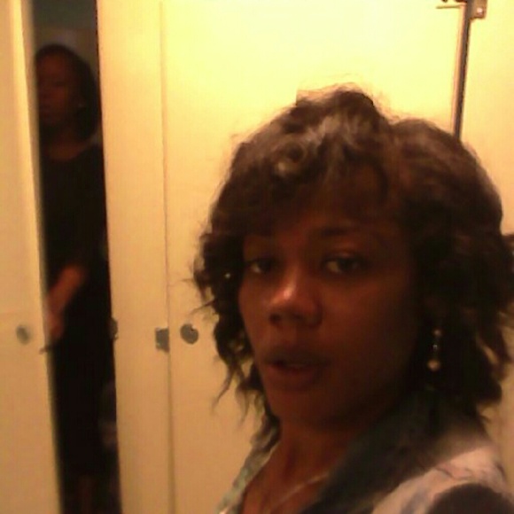 Meet your Posher, Sherrie